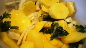 Рыба с картофелем запеченные в рукаве