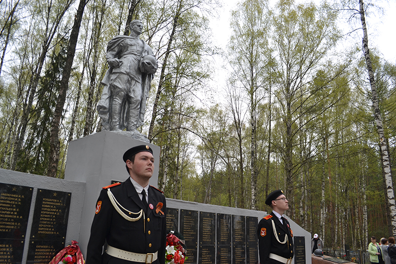 На мемориальном кладбище «Сокольники» почтили память павших в Великую Отечественную войну