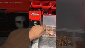 Тойота Аурис замена тормозных дисков и колодок в круг