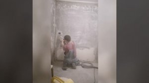 Чистка стен от побелки и краски  быстро.