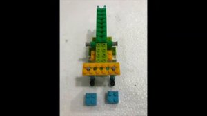 Lego WeDo 2.0 Dog (Walking dog without motor) Building Instructions
