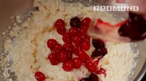 Творожная запеканка с вишней в хлебопечи REDMOND RBM-M1907, рецепт вкусной запеканки, видео