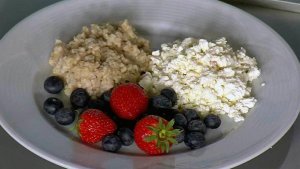 Завтрак. Есть или не есть? Жить здорово! Фрагмент выпуска от 11.07.2016