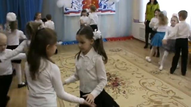 ТАНЕЦ "КАТЮША-КАЗАЧОК" Т.И Суворовой. смотреть онлайн