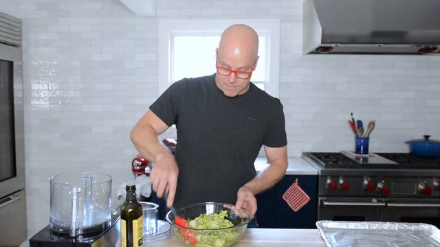 Sweet and Spicy Brussels Sprouts Salad смотреть онлайн