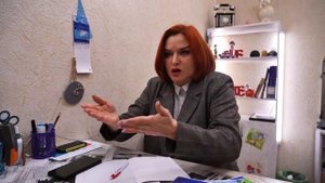 УЧИЛКУ С ПОЗОРОМ ВЫГНАЛИ СО  ШКОЛЫ!!!