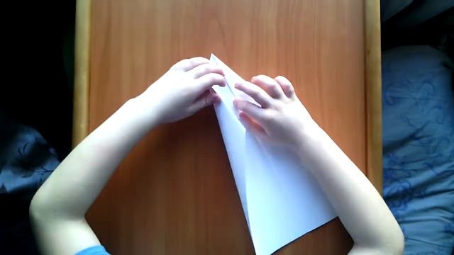 Летающий истребитель из бумаги смотреть онлайн