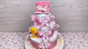 Торт из памперсов на выписку для девочки