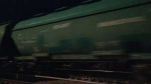VID_20240616_220729.mp4. 2ТЭ25Км - 0145 с грузовым поездом.