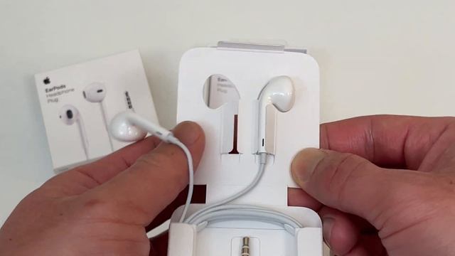 Apple EarPods Unboxing! смотреть онлайн
