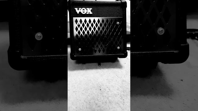 VOX DA5 AMP