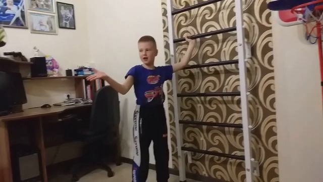 Мне купили шведскую стенку смотреть онлайн