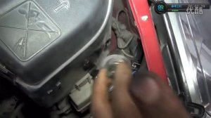 Peugeot 307 headlight bulb replacement