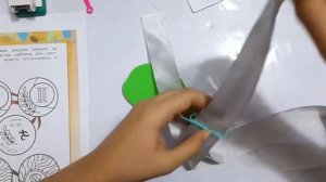 Технология 4 класс . Поделка "Медаль"