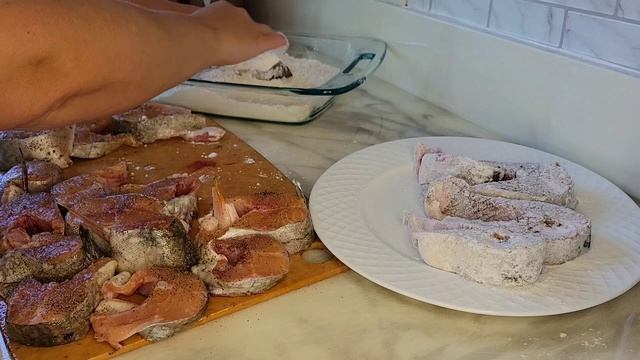 ЖАРИМ РЫБУ ФОРЕЛЬ смотреть онлайн