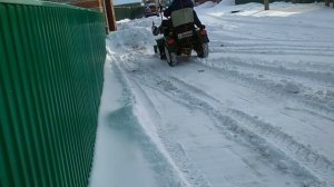 Уборка снега минитрактором