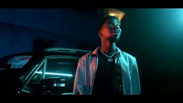 VJ - Dans Tes Bras смотреть онлайн