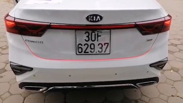Hotline 0978828232 độ bô Kia cerato giống Mercedes смотреть онлайн