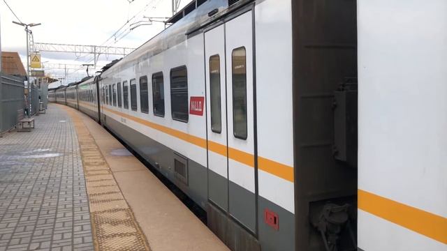 ЭП2Д-0019 ЦППК Перекраска Наше Подмосковье На станции Царицыно смотреть онлайн