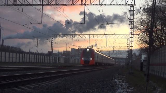 "Ноябрьский Мороз" Электропоезд ЭС2Г-055 Ласточка на МЦК смотреть онлайн