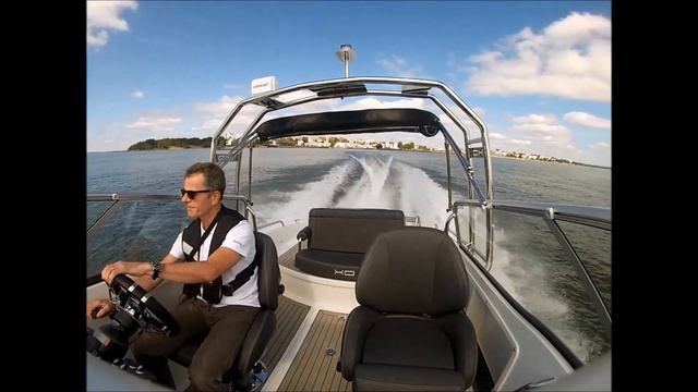 XO 240 RS Open Volvo Penta D3 смотреть онлайн