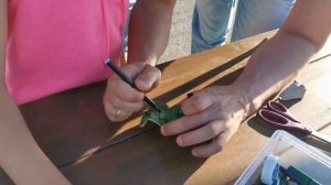 Мастер- класс "Поделки из яичных лотков" на празднике Соседского центра.