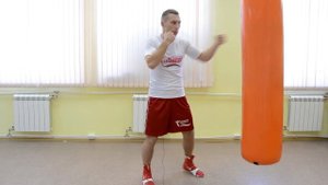 Хук! Чемпиона мира Андрей Сироткин покажет, как правильно выполнять хук! Мастер класс!