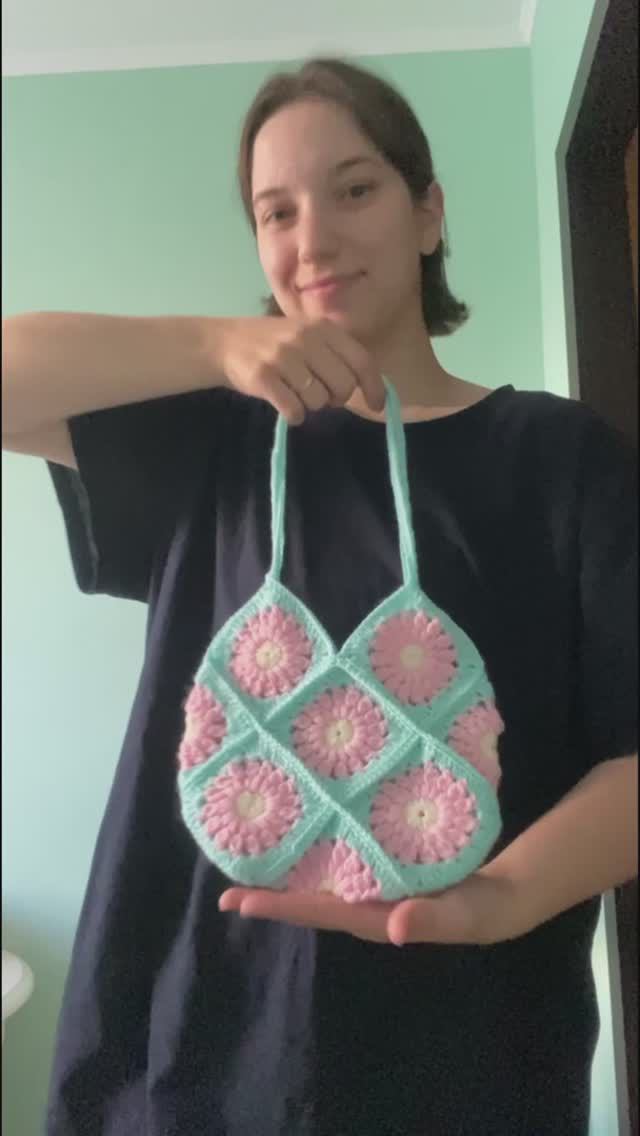 Наконец-то она у меня есть🌸 #crochetbag #вязанаясумка #shorts #вязание смотреть онлайн