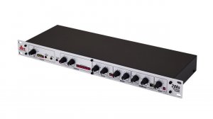 Мощнейший девайс для домашней студии DBX 286s