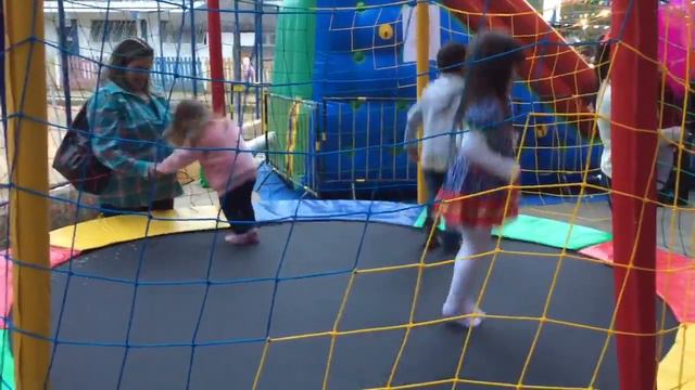 Lorena no pula-pula! смотреть онлайн