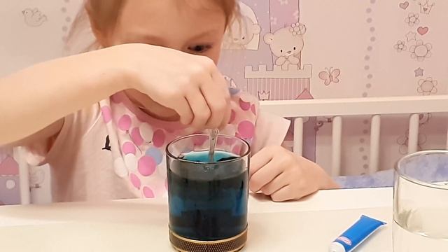 СМЕШИВАЕМ КРАСКИ, ПОЛУЧАЕМ РАЗНЫЕ ЦВЕТА #2 смотреть онлайн