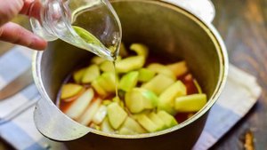 Лечо с яблоками