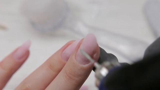 Аппаратный маникюр / Стильный черный