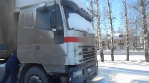 Мой дальнобой. Собираюсь на работу. Заводим Ивеко Евростар в - 24 мороза после 40 дней простоя.