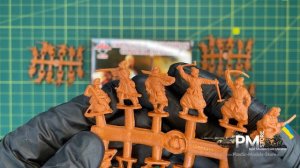 Unboxing Red Box 72143 1/72 Ukrainian Zaporozhian Cossacks Infantry. 17 Cent Plastic Figures Kit