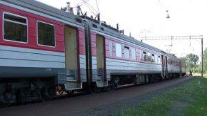 Электропоезд ЭР9м-532 на о.п Рикантай / ER9m-532 EMU at Rykantai stop