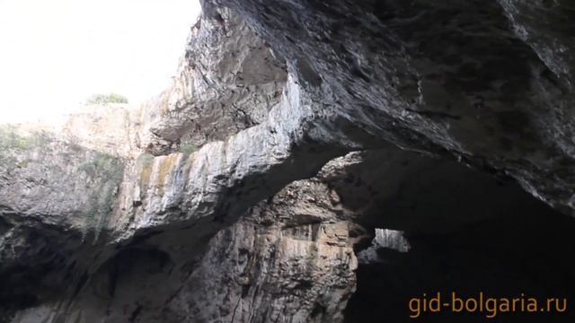 Отдых в Болгарии Деветашкая Пещера / Devetashka Cave Bulgaria смотреть онлайн