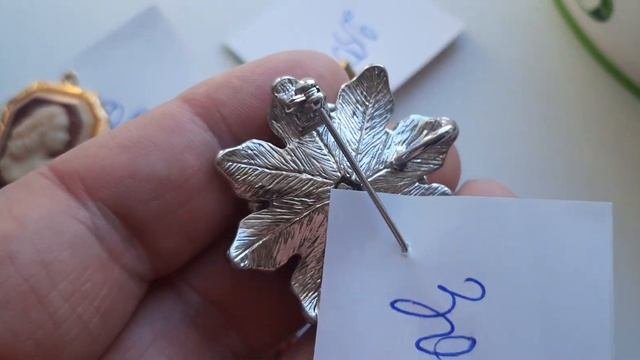 Кто смел, тот и успел! РАСПРОДАЖА ВИНТАЖНЫХ БРОШЕЙ!Брендовая брошь Uterque. Броши- дубли.