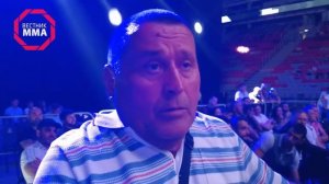 ОТЕЦ смотрит бой Артёма Резникова - непередаваемые эмоции - ЧТО ТВОРИЛОСЬ В ЗАЛЕ