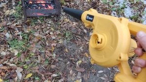 Раздуваем угли с воздуходувкой DEKO