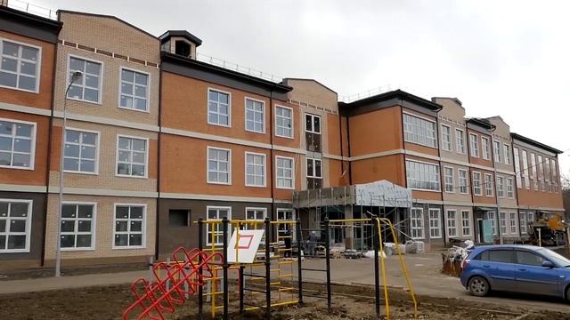 Сегодня на внеочередной сессии депутатов досрочно прекращены полномочия главы Анапы Юрия Полякова смотреть онлайн