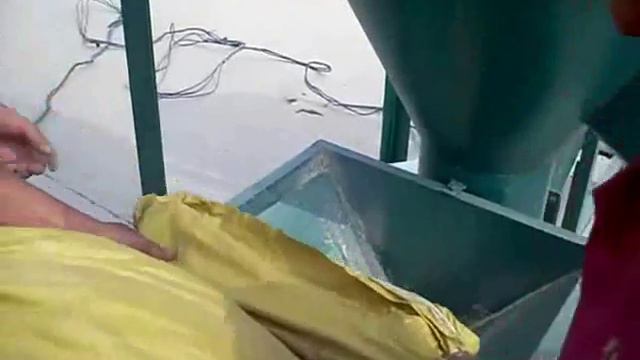 Self priming feed hammer mill and mixer 1-3t/h --- Jack --WhatsApp:0086 13953480809 смотреть онлайн