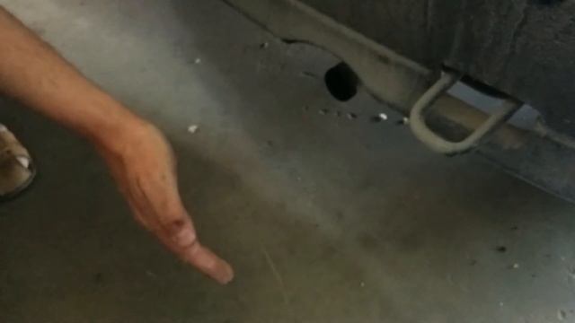 Работа SR18DE GTI без ДПДЗ. Чётко виден перелив - черный дым. смотреть онлайн