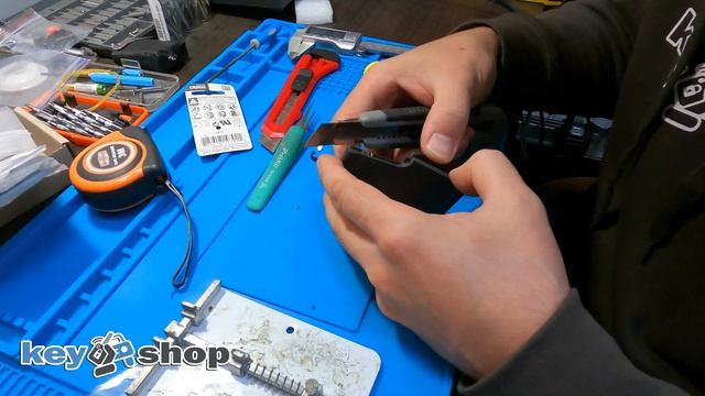 ключ карта рено меган 2, сценик 2 / Ремонт ключа Renault / Как разобрать карту Renault смотреть онлайн