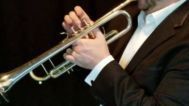 Flight of the Bumblebee, Chris O'Hara - trumpet смотреть онлайн