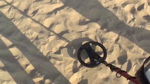 Как я золотое кольцо нашел!Пляжный коп с металлоискателем на морском побережье!