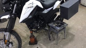 Мото. что делать когда нет подножки?