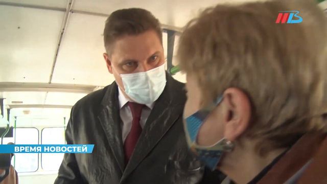 В Волгограде пассажирка-безмасочница сбежала от проверяющих во время рейда смотреть онлайн