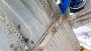 Заменил серьга и сайлентблок на газельке
