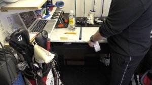 HOW to RE-GRIP a GOLF CLUB in 5 MINUTES